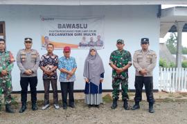Sinergitas TNI - Polri Menjelang Pemilu 2024, Polsek Giri Mulya Lakukan Patroli Dialogis Bersama