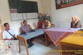 Pantau Sitkamtibmas, Polsek Kaur Tengah Patroli Sambang Ke Kantor PPK dan Panwascam 