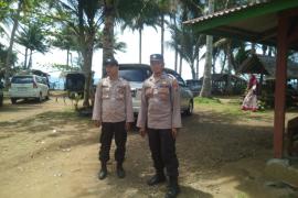 Personel Polsek Air Besi Gelar Pengamanan di Objek Wisata Tahun Baru