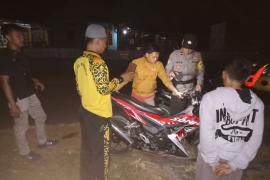 Patroli KRYD, Personel Polsek Kaur Utara Cek Ranmor dari Sajam dan Senpi 