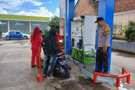 Polsek Curup Monitoring SPBU di Desa Air Meles Atas 