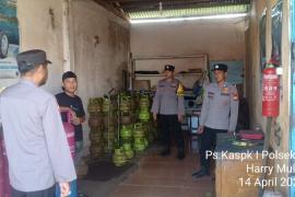 Piket Yanmas Polsek Kaur Tengah Patroli Dialogis dan Pengawasan Kamtibmas di Wilkum