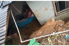 Tanah Longsor Timpa Rumah Warga Lebong