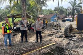 Ciptakan Kamtibmas Konduisf di Seputraan Wilkum, Polsek Nasal Patroli Rutin Sampaikan Pesan Kamtibmas 