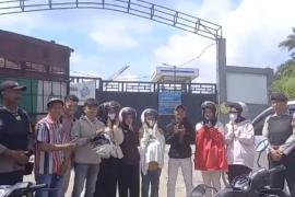 10 Mahasiswa dapat Pengawalan dari Polsek Sindang Kelingi di Jalan Lintas Curup-Lubuklinggau 