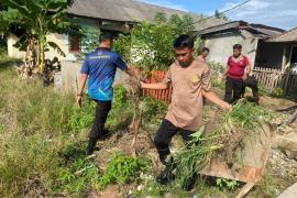 Anggota Polsek Nasal Kurvei di Seputran Mako 