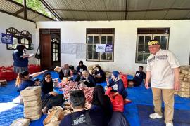 JNE Bagikan Daging Kurban Hingga Hadirkan Promo Spesial Hari Raya Idul Adha 1445 H