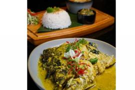 Palm Restaurant Mercure Bengkulu Memperkenalkan Gulai Kepala Ikan Kakap yang Menggoda Selera