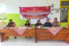 Bhabinkamtibmas Polsek Lebong Atas Hadiri Rapat Pleno Terbuka DPSHP di Desa Blau dan Desa Sukau Kayo