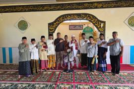 Kapolres Rejang Lebong Laksanakan Sholat Jumat dan Dialog Kamtibmas di Masjid Riyadhul Jannah
