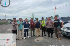 Personel Pos Pengamanan Tebing Suban Pastikan Keamanan Wisatawan di Musim Liburan