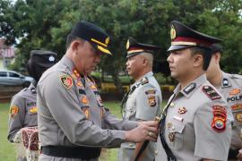 Kapolres Lebong Pimpin Upacara Sertijab Kapolsek Lebong Tengah dan Kapolsek Lebong Selatan
