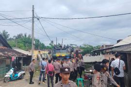 Polres Kaur Kawal Pembongkaran Rumah di Lahan Pelabuhan Perikanan Nusantara, 27 KK Setuju Pindah, 3 KK Masih Dibujuk