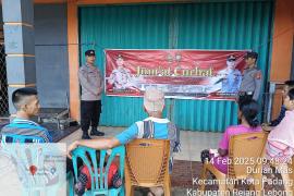 Polsek Kota Padang Gelar "Jumat Curhat" di Desa Durian Mas, Tampung Aspirasi dan Sosialisasi Keamanan