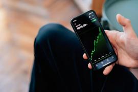 Harga emas (XAUUSD) stabil ditengah kekhawatiran shutdown AS