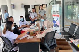 Perdana Digelar di Terminal Air Sebakul, Jasa Raharja Laksanakan Pemeriksaan Kesehatan Gratis untuk Pengemudi & Penumpang