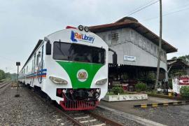 Pelayanan Kesehatan Gratis Menggunakan Rail Clinic di Stasiun Kedungjati