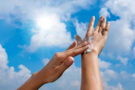 Apakah Bayi Perlu Sunscreen? Ini Penjelasan untuk Orang Tua