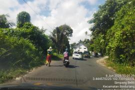 Polsek Sindang Kelingi Laksanakan Pengawalan Pengendara Motor di Jalur Curup–Lubuklinggau